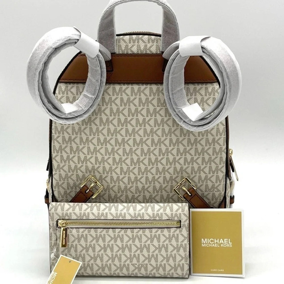 Michael Kors Jaycee Medium Zip Packet Backpack & LG Trifold Wallet Vanilla (NWT) - Picture 4 of 13